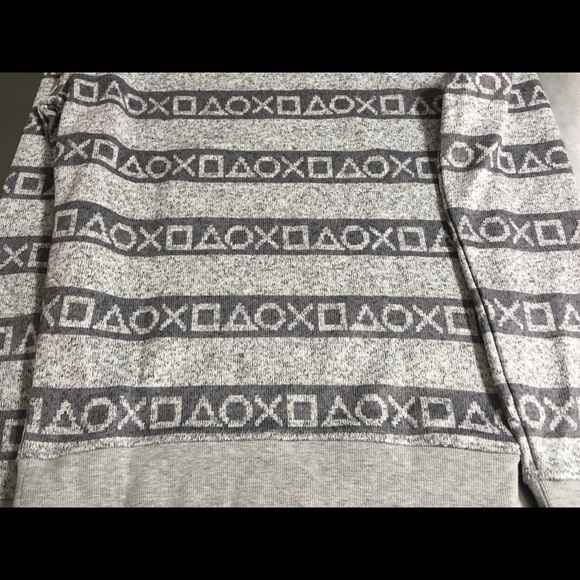 Official PlayStation Unisex Sweater - Picture 6 of 8